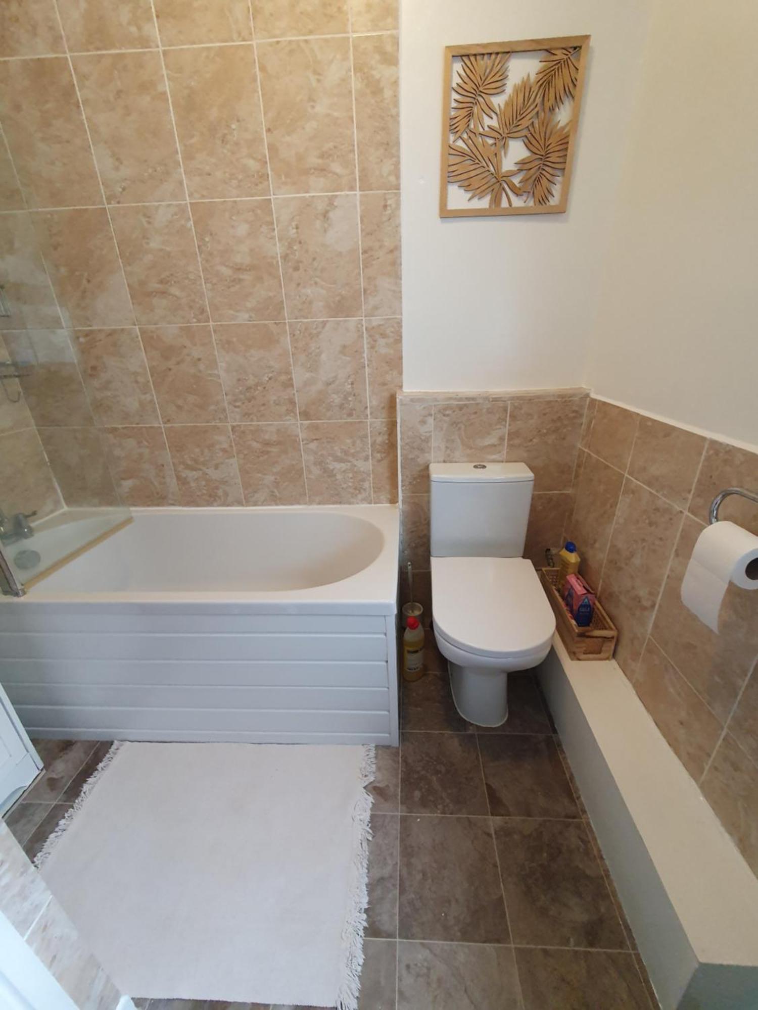 Private Room In Кардіфф Екстер'єр фото